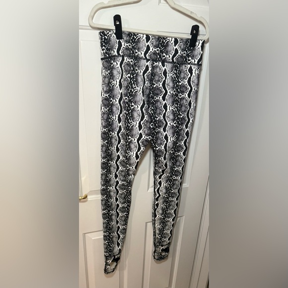 GECKO GRIP LEGGINGS: BLACK MAMBA Snakeskin Pattern Reptile Leggings XL - Picture 4 of 6